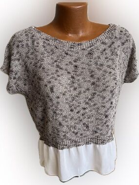 Moth Anthropologie peplum short sleeve cropped detailed knit top Italy S lovely!